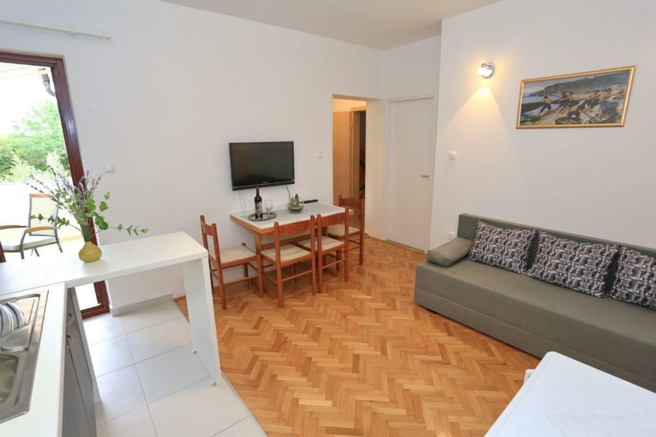 Apartments Romansa Затон Экстерьер фото
