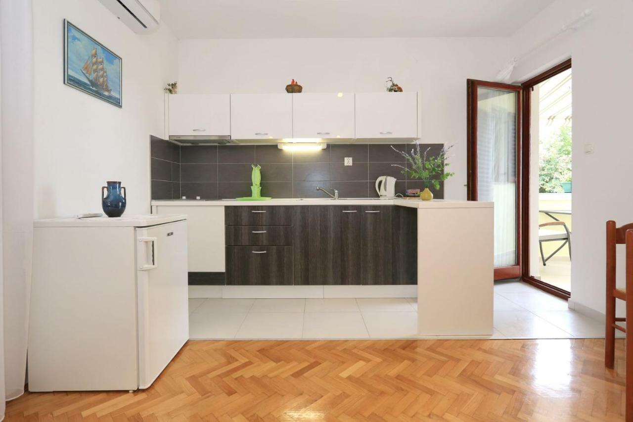 Apartments Romansa Затон Экстерьер фото