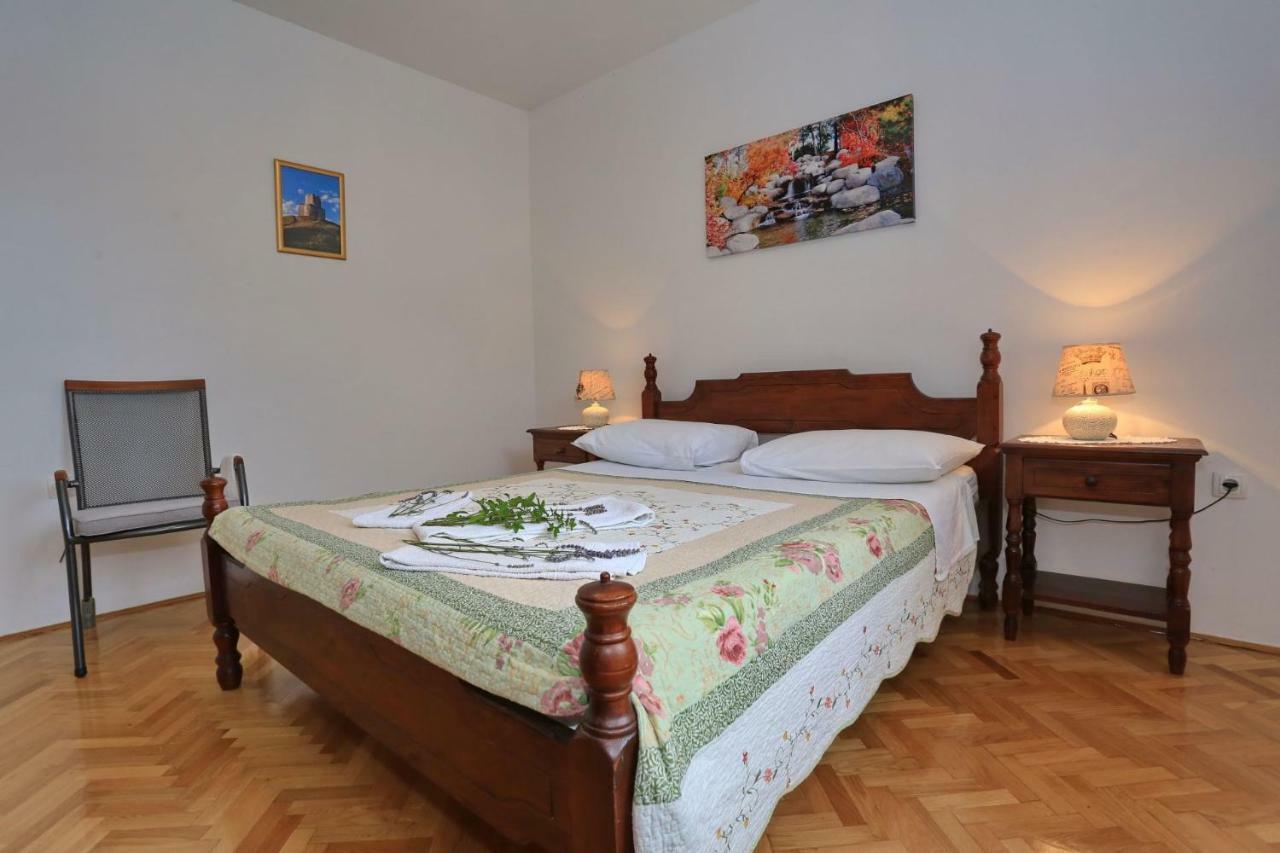 Apartments Romansa Затон Экстерьер фото