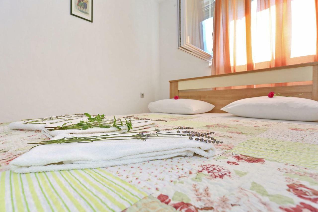 Apartments Romansa Затон Экстерьер фото